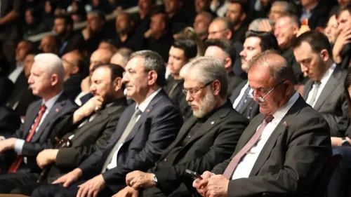 در کشور من، یکی از اولاد حسین بن علی به دست یزید زمان شهید شد