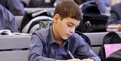 چه عواملی در هدایت تحصیلی دانش آموزان کلاس دهمی تاثیر دارند؟