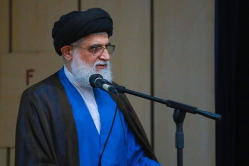مدیر در نظام اسلامی علاوه بر انجام مسئولیت باید نقش تربیتی داشته باشد