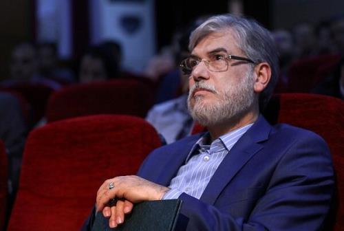 موظف به فراهم کردن فرصت های گفتگو و پیشرفت دختران هستم