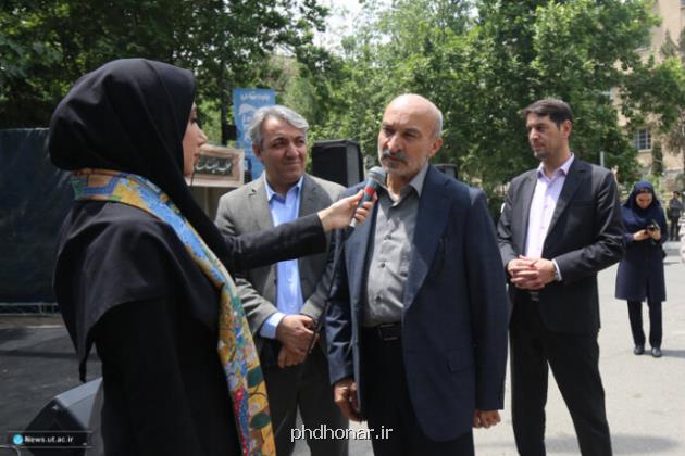 آن گونه که شایسته بوده از زبان فارسی و جایگاه فردوسی پاسداری نکردیم