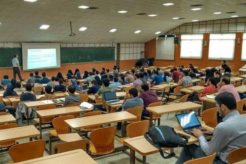 استفاده از ظرفیت اساتید بازنشسته در دانشگاه های غیر انتفاعی تصویب گردید