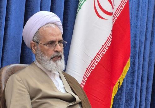 امروز خیلی از جهانیان نگاهشان به نظام جمهوری اسلامی ایران است